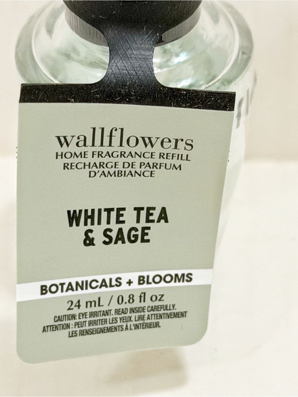 Bath and body works Wallflower White Tea & Sage - Picture 2 of 3